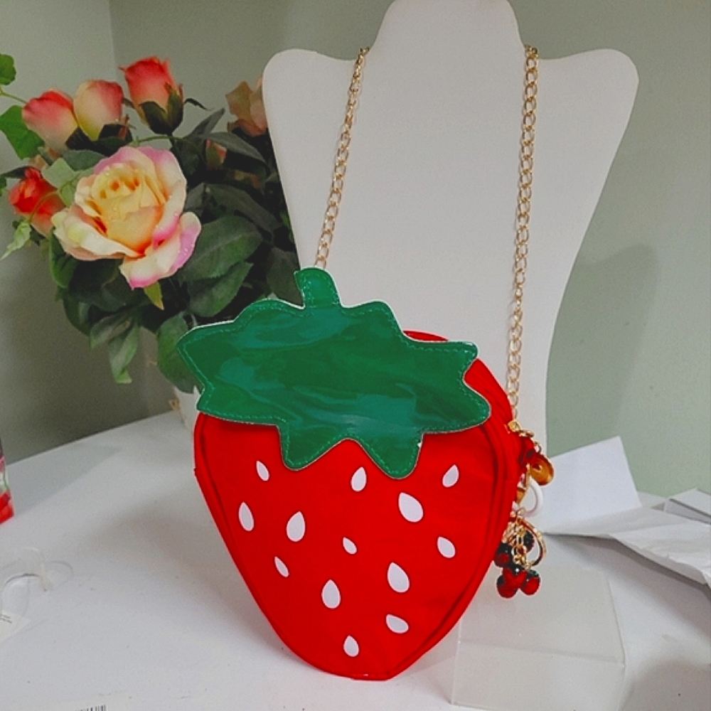 Strawberry Shaped Red and Green Women's Bag Adorable Summer Crossbody